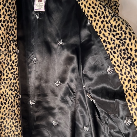 La Maison de la Fausse Fourrure Blazer Size Medium - Picture 9 of 11